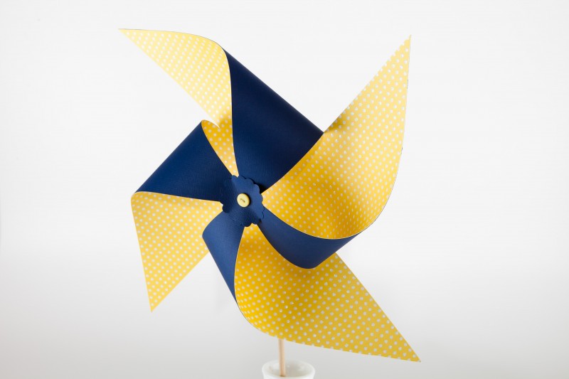 Large yellow + navy blue pinwheel